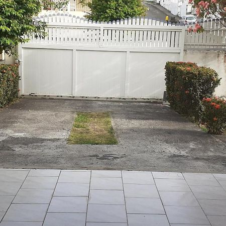 Le P'Tit Nid Cocodydy Baillif Exterior foto