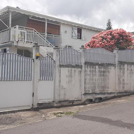 Le P'Tit Nid Cocodydy Baillif Exterior foto
