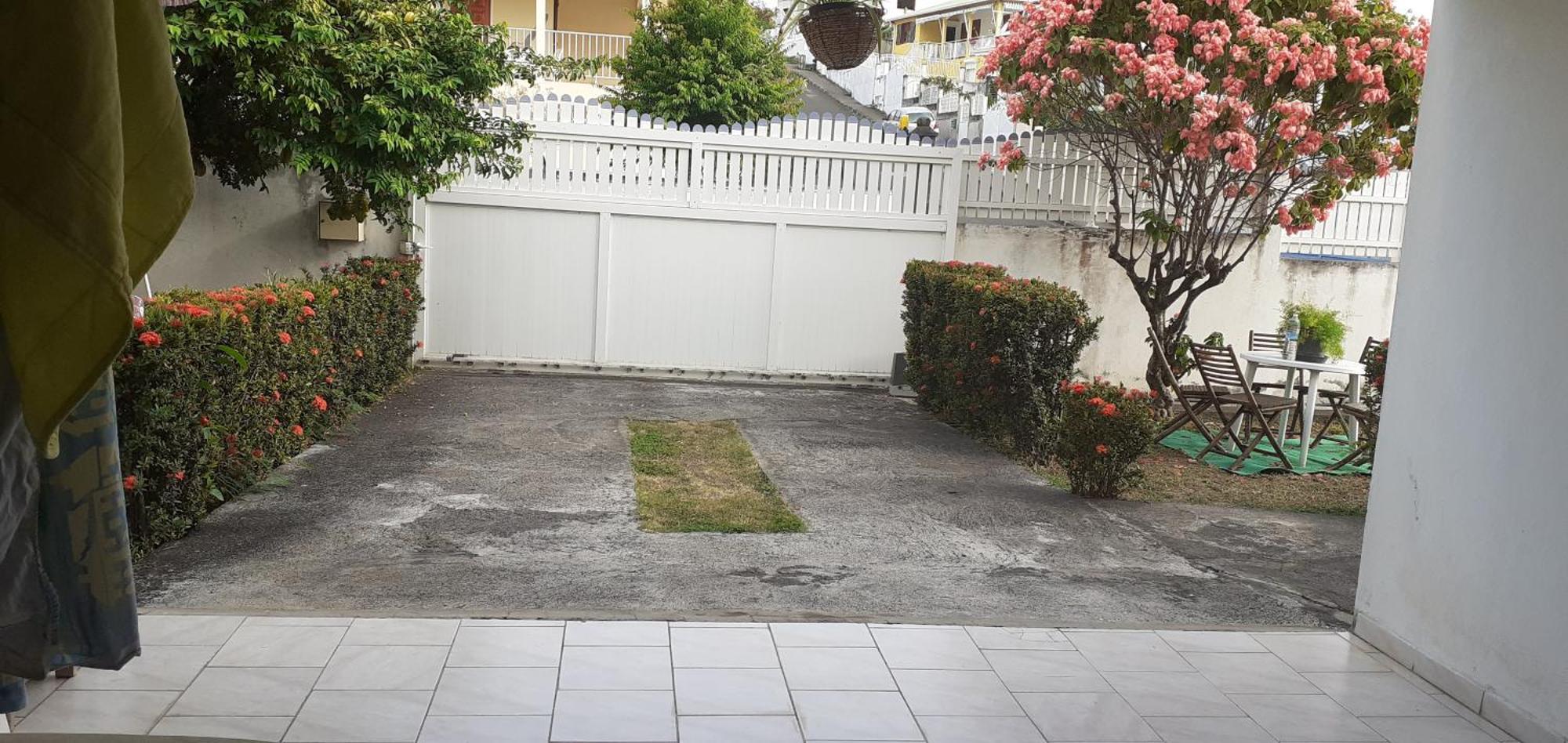 Le P'Tit Nid Cocodydy Baillif Exterior foto